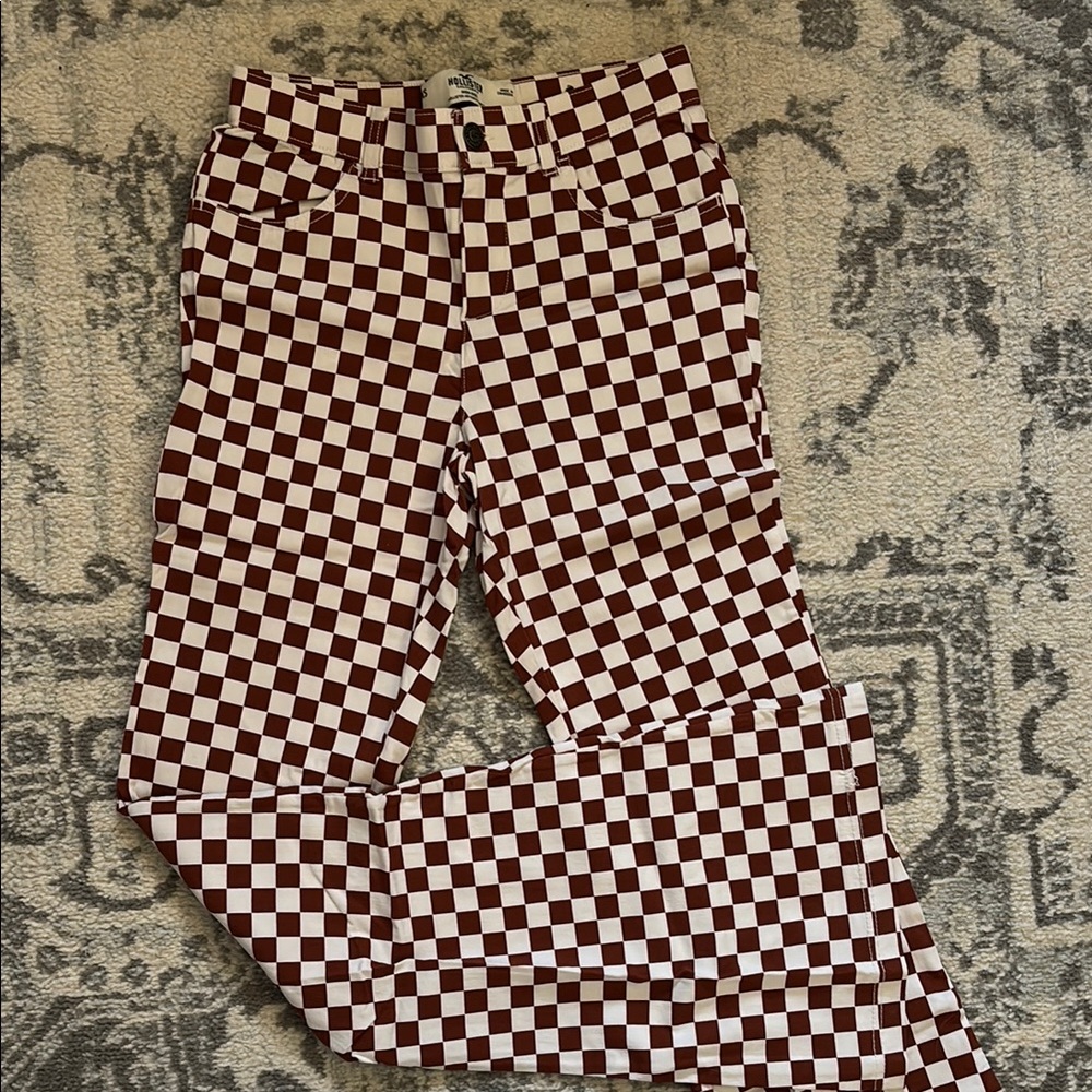 Hollister Checkered Pants in Brown and White